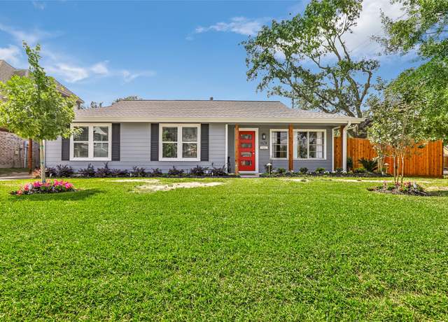 Property at 1741 Gardenia Dr, Houston, TX 77018, 3 beds, 1 bath