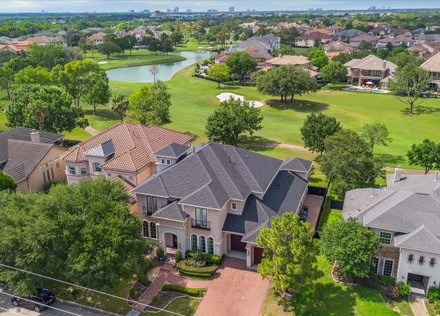 Property at 11726 Montmarte Blvd, Houston, TX 77082, 4 beds, 4.5 baths