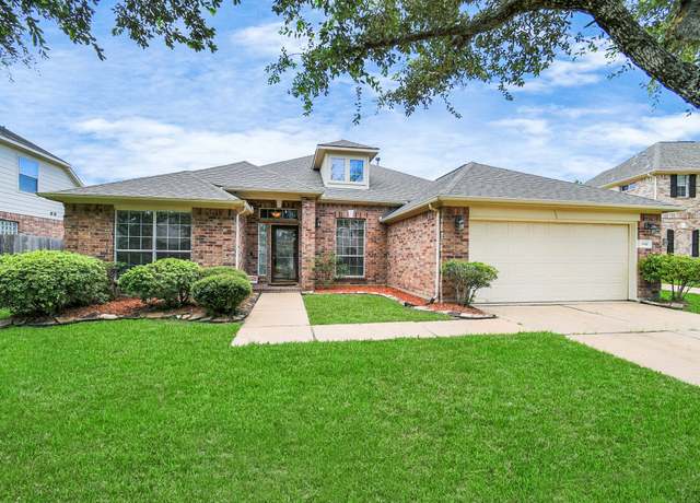 Property at 1604 Spring Glen Ln, Pearland, TX 77581, 3 beds, 2.5 baths