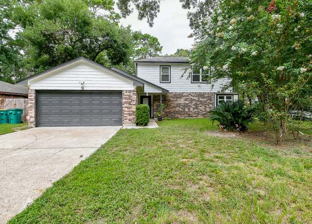 Property at 9 S High Oaks Cir, Spring, TX 77380, 4 beds, 2.5 baths