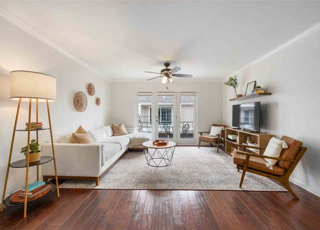 Property at 2230 S Piney Point Rd #206, Houston, TX 77063, 2 beds, 2 baths