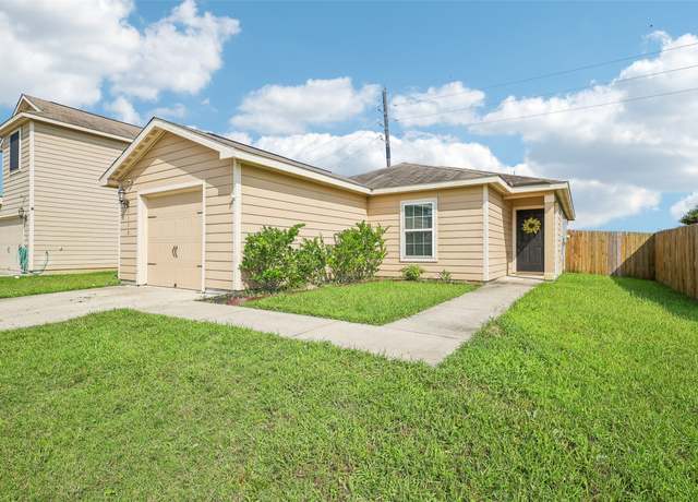 Property at 6138 Hidden Cove Rd, Baytown, TX 77523, 3 beds, 2 baths