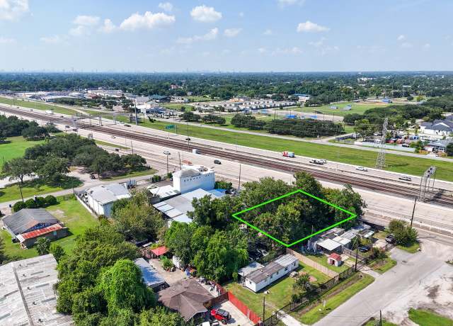 Property at 11110 E Hardy Rd, Houston, TX 77093