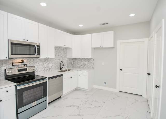 Property at 16982 W Lynbrook, Montgomery, TX 77316, 3 beds, 2.5 baths