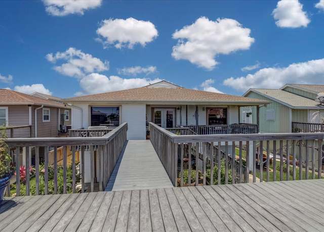 Property at 1120 Redfish St, Bayou Vista, TX 77563, 3 beds, 3 baths