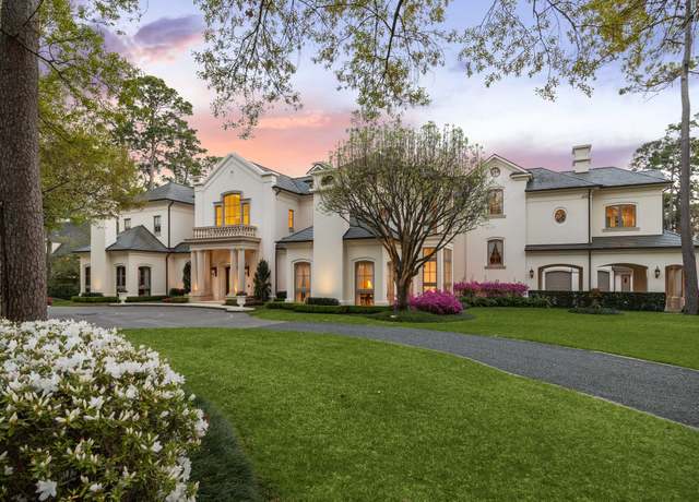 Property at 325 W Friar Tuck Ln, Houston, TX 77024, 5 beds, 8 baths