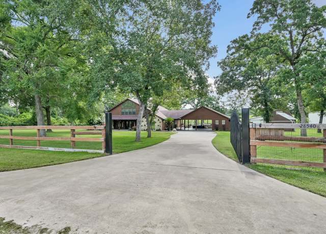 Property at 28540 Lynnwood Ln, Hempstead, TX 77445, 3 beds, 2.5 baths