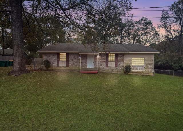 Property at 704 Natchez River Cir, Conroe, TX 77316, 4 beds, 2 baths