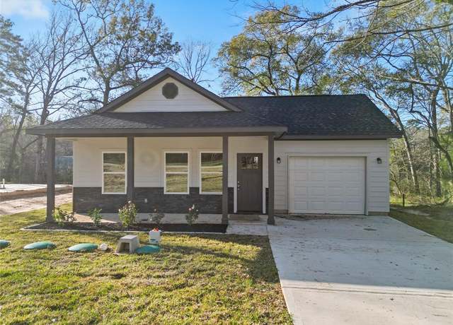 Property at 15207 Austin Rd, Willis, TX 77318, 3 beds, 2 baths