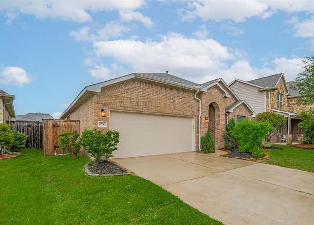 Property at 9715 Deborah Colony Ln, Humble, TX 77396, 4 beds, 2 baths