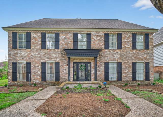 Property at 610 Aldersgate Ct, Katy, TX 77450, 4 beds, 3.5 baths