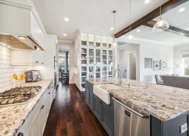 Property at 2126 Gadwall Dr, Conroe, TX 77384, 4 beds, 4.5 baths