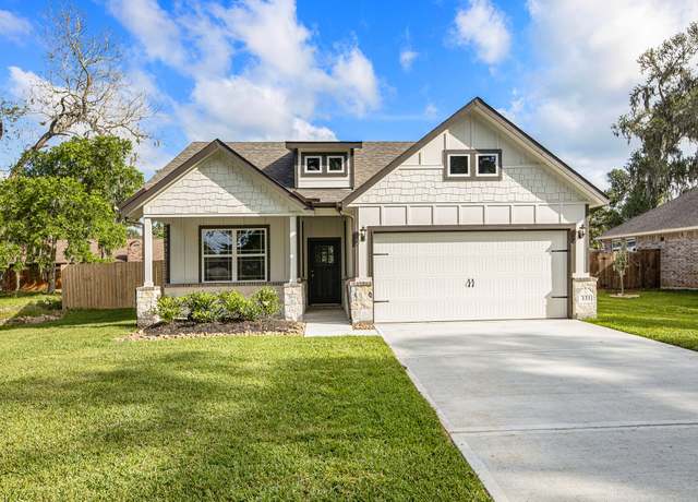 Property at 331 Woodhaven Dr, West Columbia, TX 77486, 4 beds, 2 baths