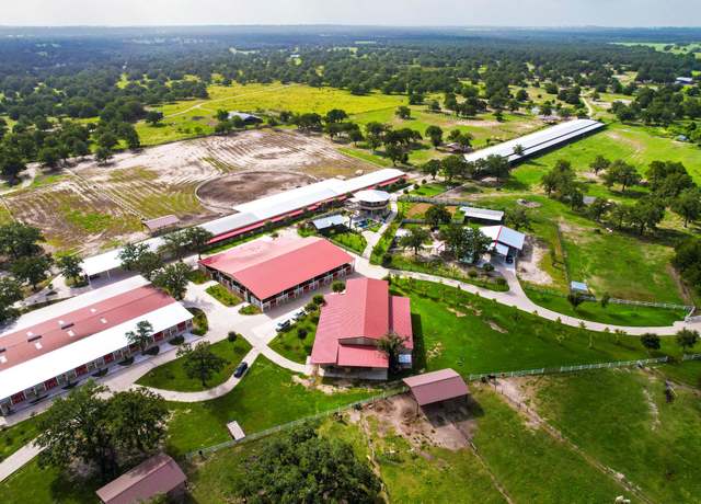 Property at 1331 E Parker Rd, Muldoon, TX 78949