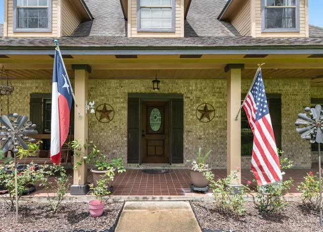 Property at 17126 County Road 39, Rosharon, TX 77583, 3 beds, 2.5 baths