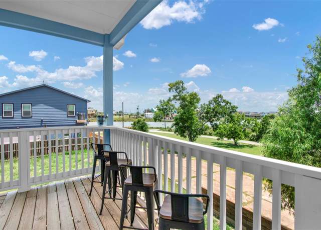 Property at 901 Hester St, Seabrook, TX 77586, 3 beds, 2 baths