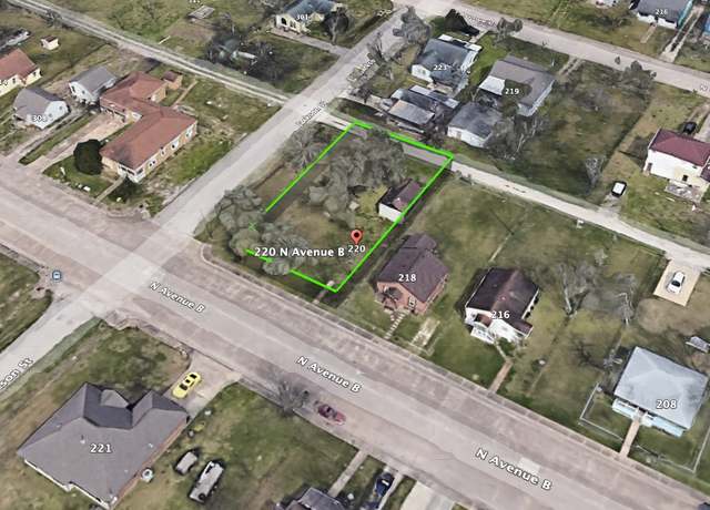 Property at 220 N Avenue B, Freeport, TX 77541