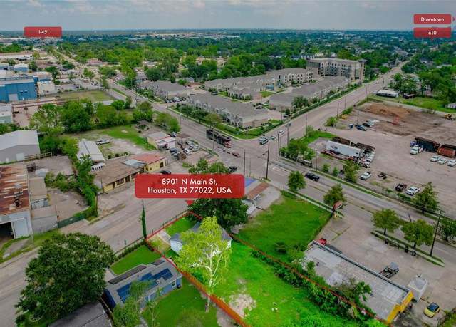 Property at 8901 N Main St, Houston, TX 77022, 2 beds, 1.5 baths