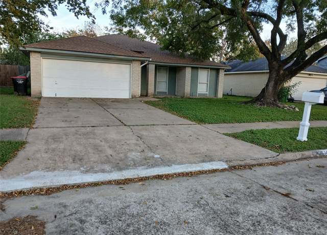 Property at 7610 Wovenwood Ln, Houston, TX 77041, 3 beds, 2 baths