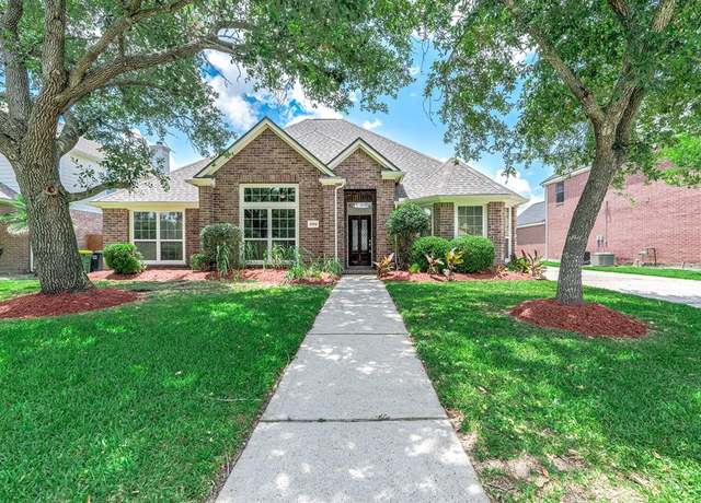 Property at 2604 Sunday House Ct, Pearland, TX 77584, 4 beds, 3.5 baths