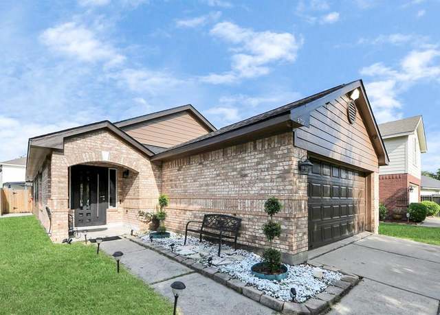 Property at 8707 Tartan Walk Ln, Houston, TX 77075, 3 beds, 2 baths