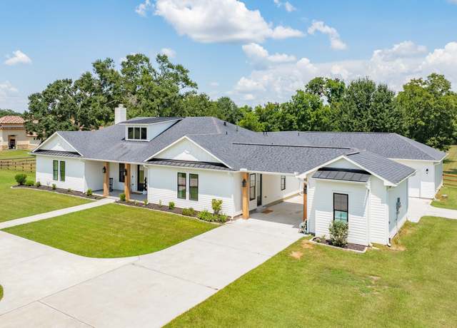 Property at 16811 Wrangler Rd, Rosharon, TX 77583, 4 beds, 3.5 baths