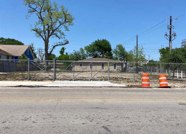 Property at 2403 & 2405 Elysian St, Houston, TX 77009