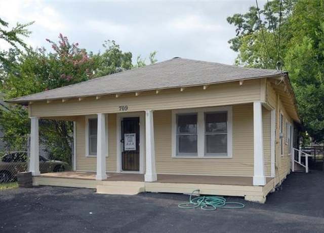 Property at 709 N Loop, Houston, TX 77022, 2 beds, 2 baths