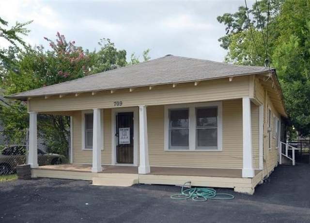Property at 709 N Loop, Houston, TX 77022, 2 beds, 2 baths