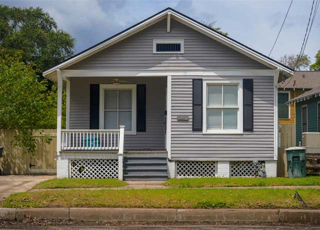 Property at 2005 37th St, Galveston, TX 77550, 3 beds, 2 baths