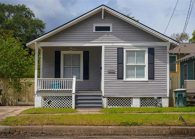 Property at 2005 37th St, Galveston, TX 77550, 3 beds, 2 baths