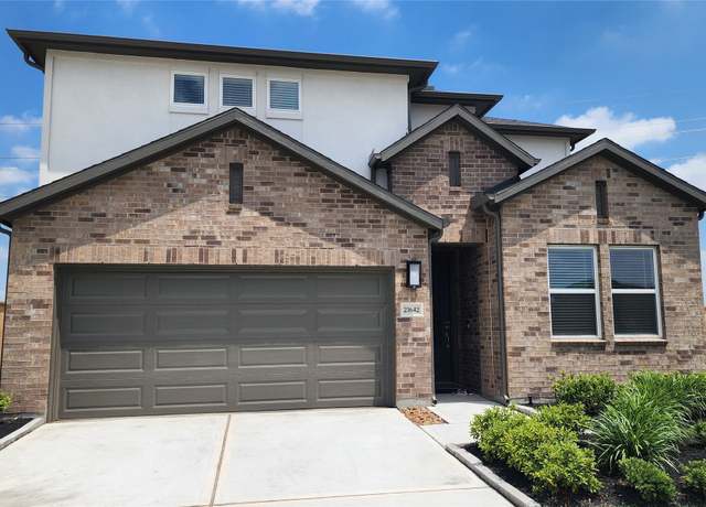 Property at 21642 Coronado Green Dr, Cypress, TX 77433, 5 beds, 3 baths