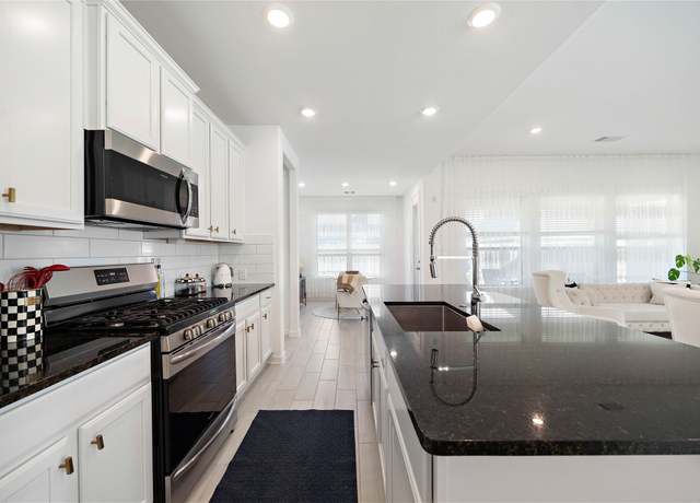 Property at 2239 Ginger Trail Ln, Rosenberg, TX 77469, 4 beds, 2.5 baths