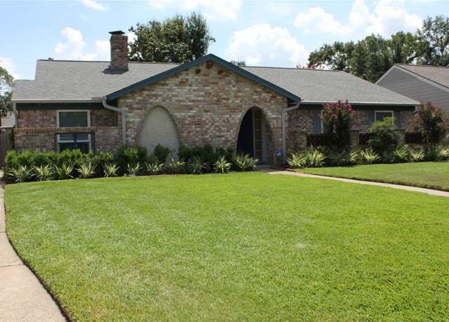 Property at 2706 Manila Ln, Houston, TX 77043, 4 beds, 2 baths