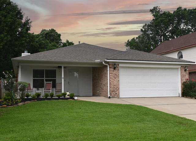 Property at 6867 Stillwater Dr, Willis, TX 77318, 3 beds, 2 baths