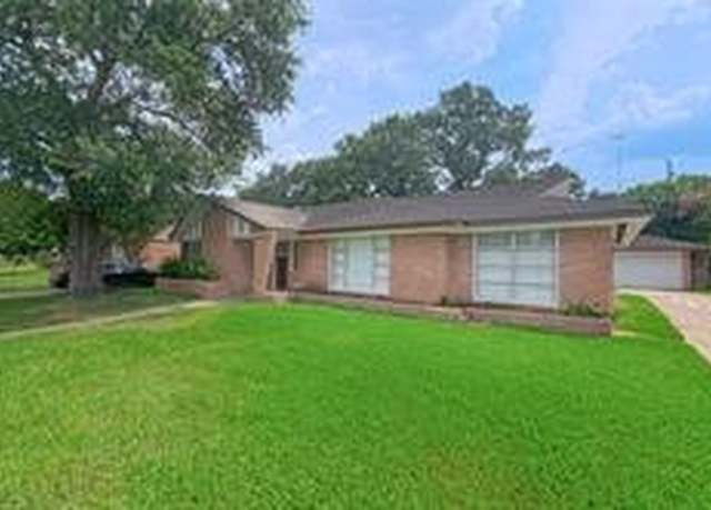 Property at 3727 Woodvalley Dr, Houston, TX 77025, 3 beds, 2 baths