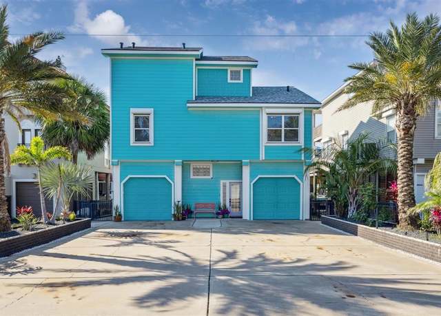Property at 1022 Long Reach Dr, Tiki Island, TX 77554, 3 beds, 2.5 baths
