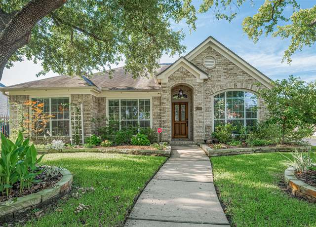 Property at 11607 Buck Springs Trl, Tomball, TX 77377, 3 beds, 2 baths