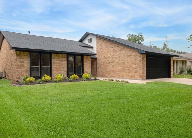 Property at 2734 Mesquite Dr, Sugar Land, TX 77479, 4 beds, 3 baths
