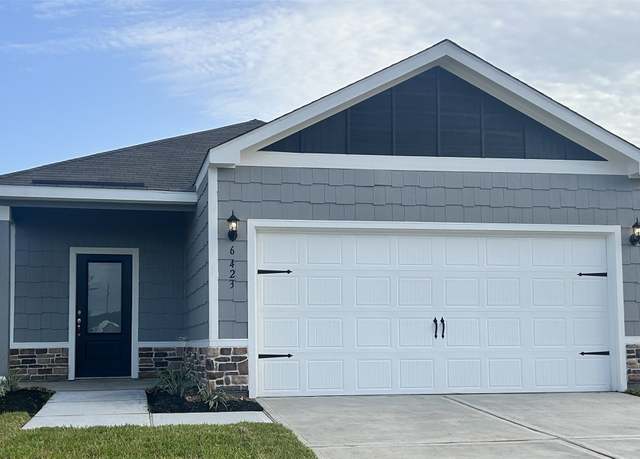 Property at 6423 Winter Elm St, Houston, TX 77048, 3 beds, 2 baths