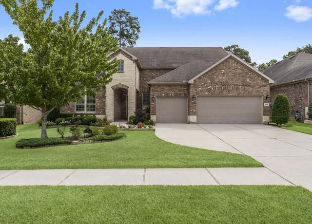 Property at 129 Highland Dr, The Woodlands, TX 77382, 4 beds, 4 baths