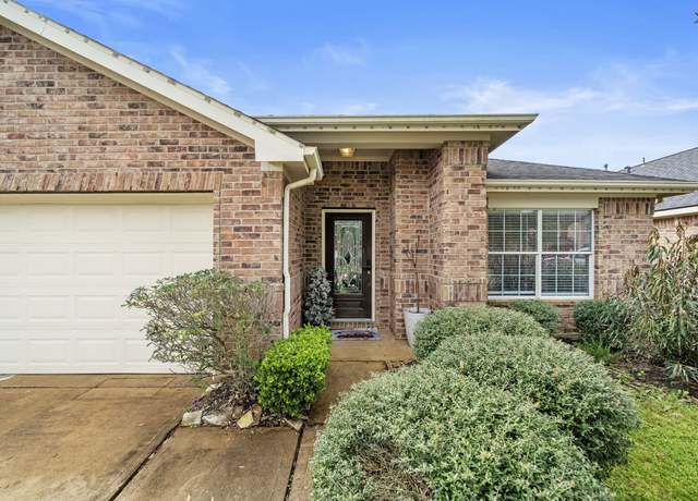 Property at 1727 Caldbeck Lane Ln, Fresno, TX 77545, 3 beds, 2 baths