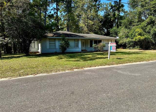Property at 901 Myrtle, Woodville, TX 75979, 3 beds, 2 baths
