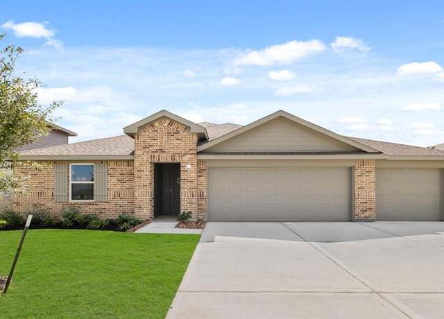 Property at 516 Comal Trl, Dayton, TX 77535, 4 beds, 2 baths