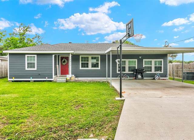 Property at 15410 San Jacinto St, Hamshire, TX 77622, 3 beds, 2 baths