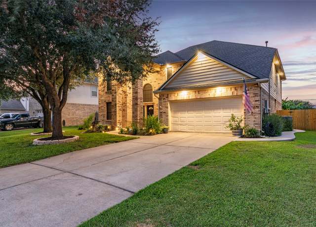 Property at 1725 Cypress Meadows Dr, Dickinson, TX 77539, 5 beds, 2.5 baths