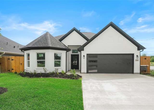 Property at 2309 Minnesota St, Houston, TX 77034, 3 beds, 2 baths