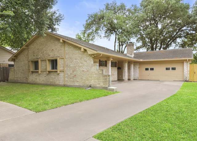 Property at 12939 Westhorpe Dr, Houston, TX 77077, 3 beds, 2 baths