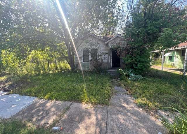 Property at 4440 Providence St, Houston, TX 77020