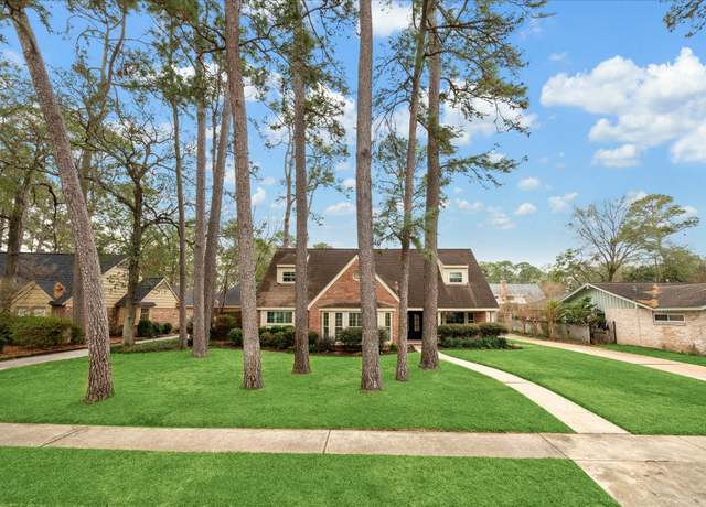 Property at 12319 Old Oaks Dr, Houston, TX 77024, 4 beds, 2.5 baths